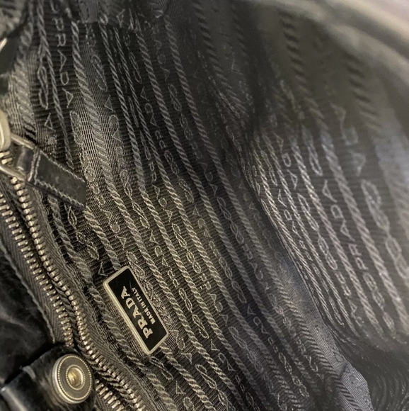 AUTHENTIC PRADA BLACK LEATHER MINI BAG - Picture 7 of 17